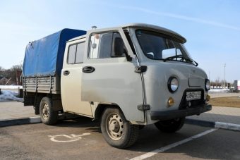 Автомобиль и стройматериалы отправили в зону СВО из Тверской области