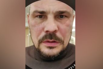 В Тверской области больше двух недель ищут мужчину в чёрном с тату на предплечье