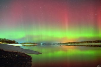 Из-за сильнейшей магнитной бури жители Тверской области наблюдали Северное сияние Из-за сильнейшей магнитной бури жители Тверской области наблюдали Северное сияние