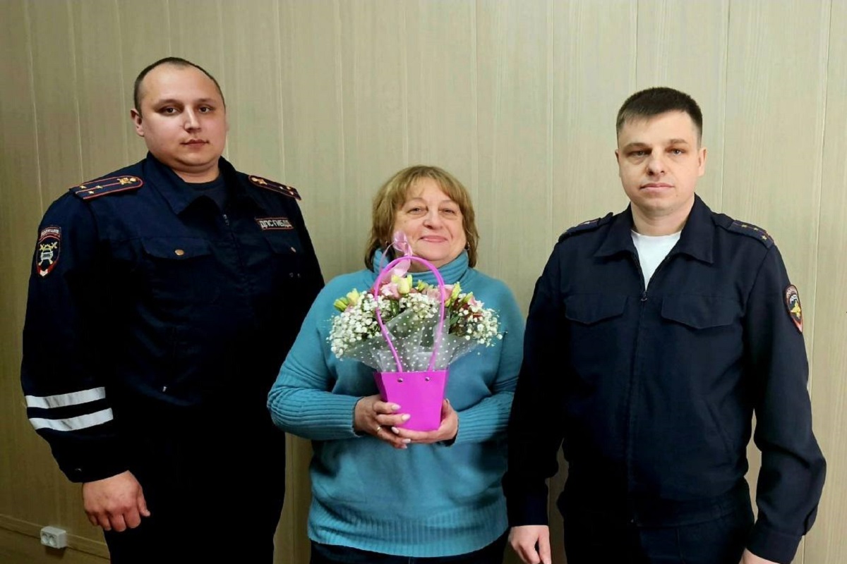 В Тверской области полицейские поздравили ветерана службы