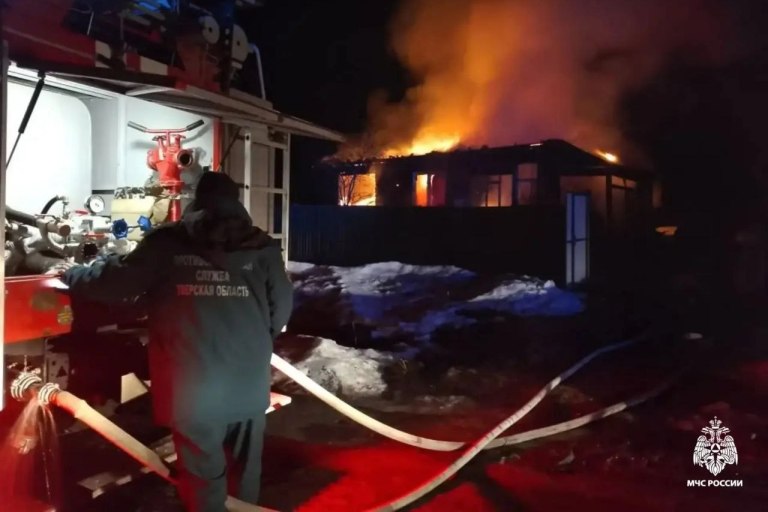 Мужчина погиб при пожаре в Тверской области