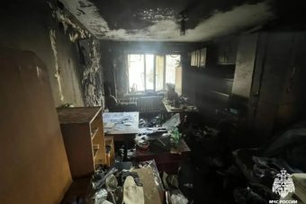 На пожаре в тверской многоэтажке спасли мужчину