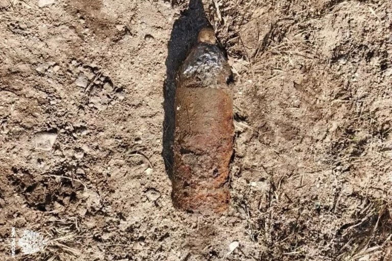 В Тверской области спасателям пришлось взрывать кумулятивный снаряд