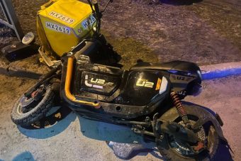 В Твери произошло ДТП с легковушкой и электросамокатом