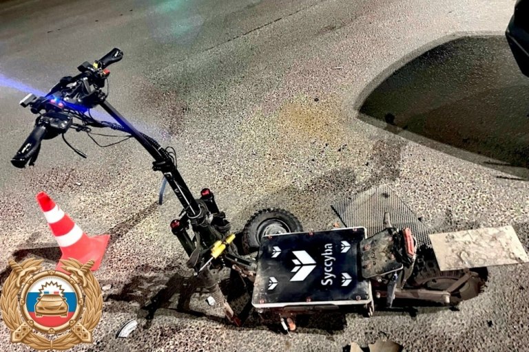 В Твери поездка подростка на электросамокате закончилась в реанимации