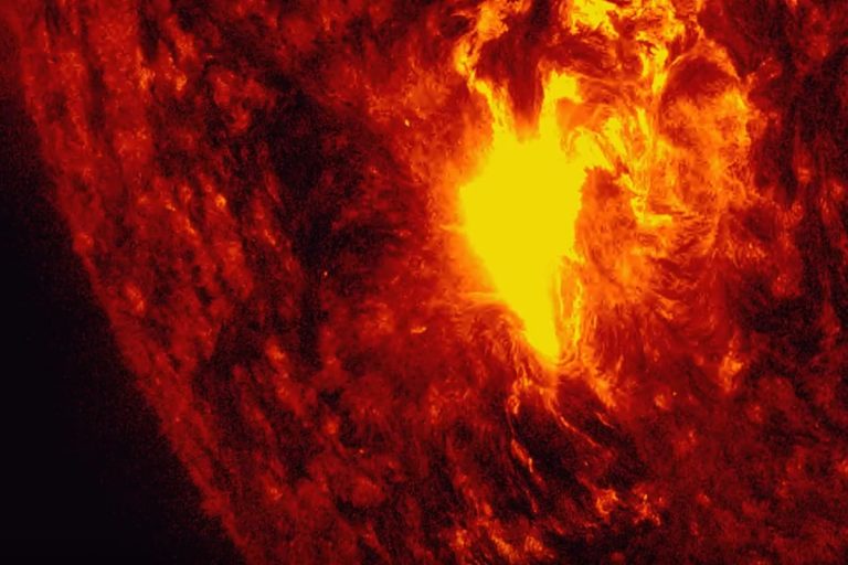 На Солнце произошла вспышка высшего уровня