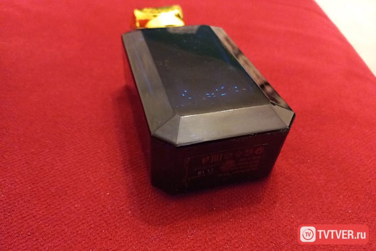 Врач рассказал о потенциальной аллергии из-за духов