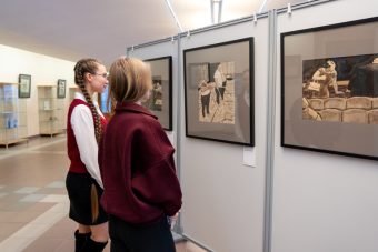 В Удомле открылась экспозиция работ легендарного советского художника-графика Леонида Сойфертиса