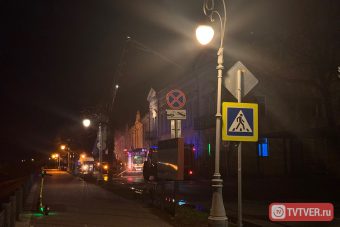 Пожарные съехались по тревоге на набережную Степана Разина в Твери