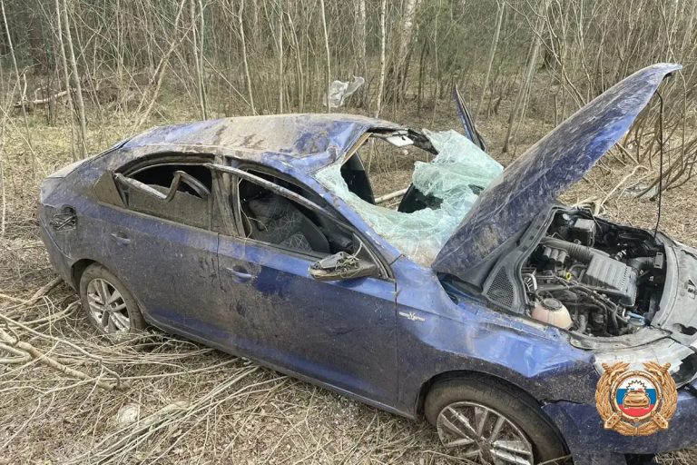 Два человека пострадали в серьёзном ДТП под Конаково