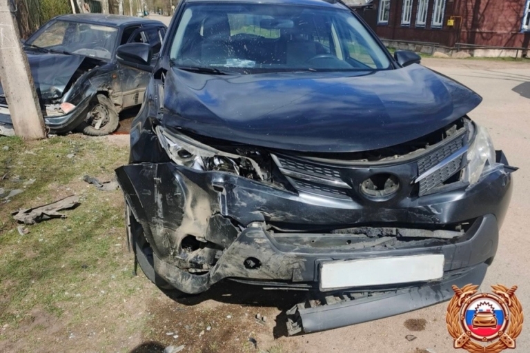 Неосторожный выезд на перекресток спровоцировал ДТП в Тверской области