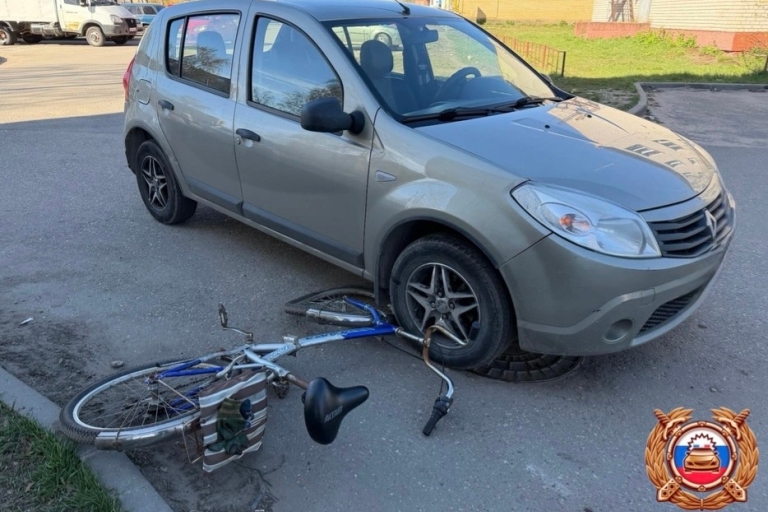 В Тверской области велосипедист попал под колеса машины