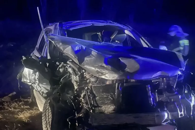 Три человека госпитализированы после ДТП на трассе в Тверской области