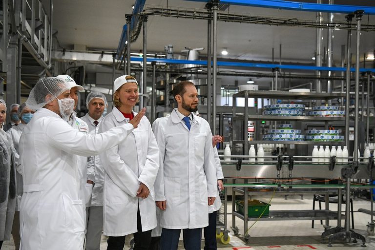 Оксана Лут и Виталий Королев обсудили главные достижения тверского АПК