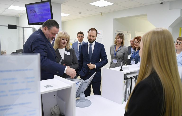 Министр труда РФ высоко оценил занятость молодежи Тверской области