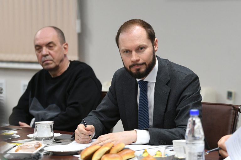 Глава Тверской области познакомился с трудовыми династиями ТВЗ