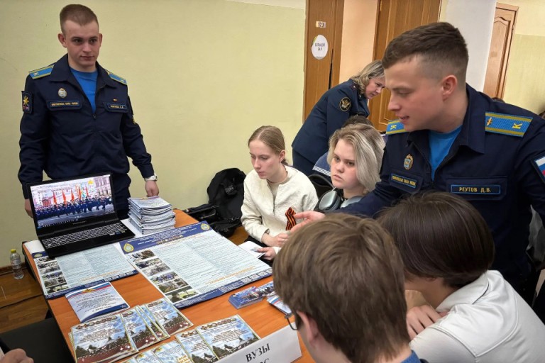 В Тверской области сотни старшеклассников задумались о военной профессии