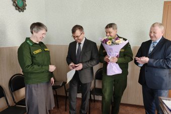 Помощник лесничего удостоена высокого звания в Тверской области