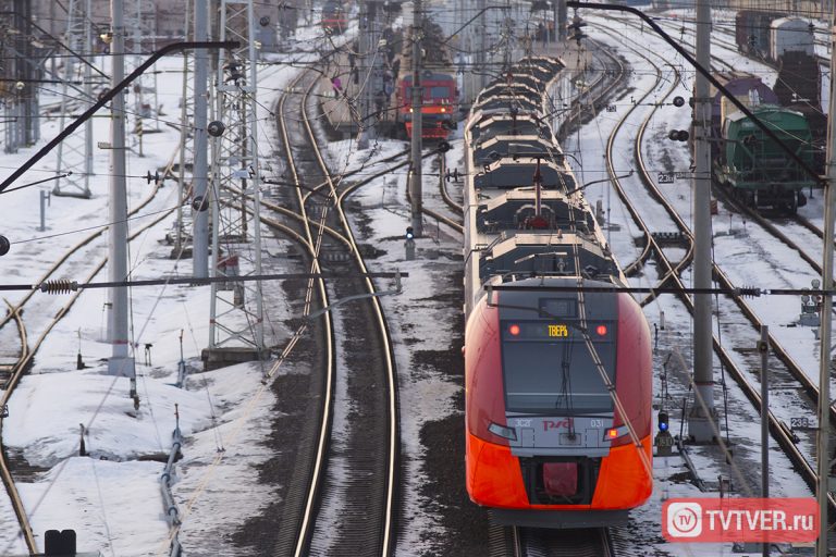В РЖД посчитали, сколько пассажиров проехали в электричках между Тверью и Москвой с начала года