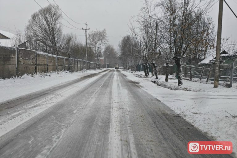 Тверь оказалась во власти снегопада