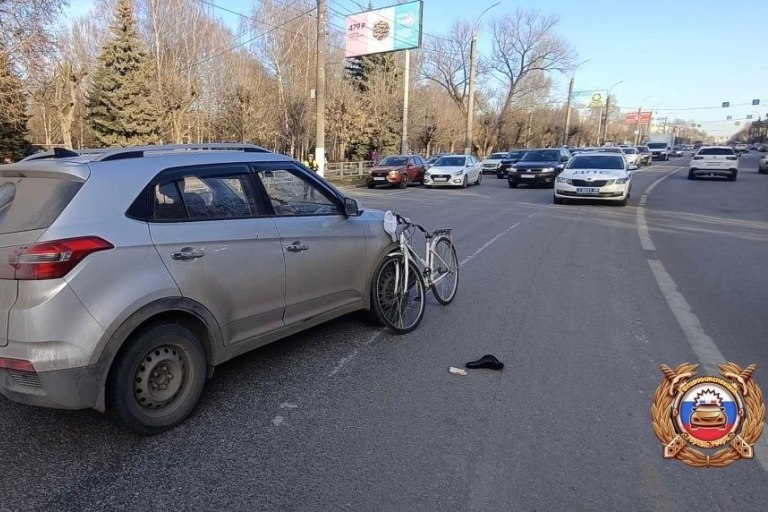 В Твери 10-летний велосипедист попал под колеса кроссовера