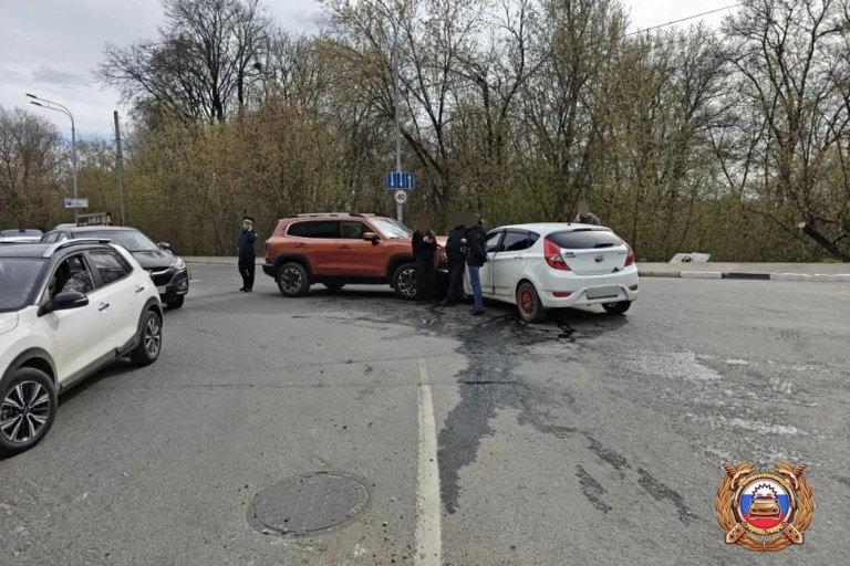 15-летняя девочка пострадала в столкновении автомобилей в Твери