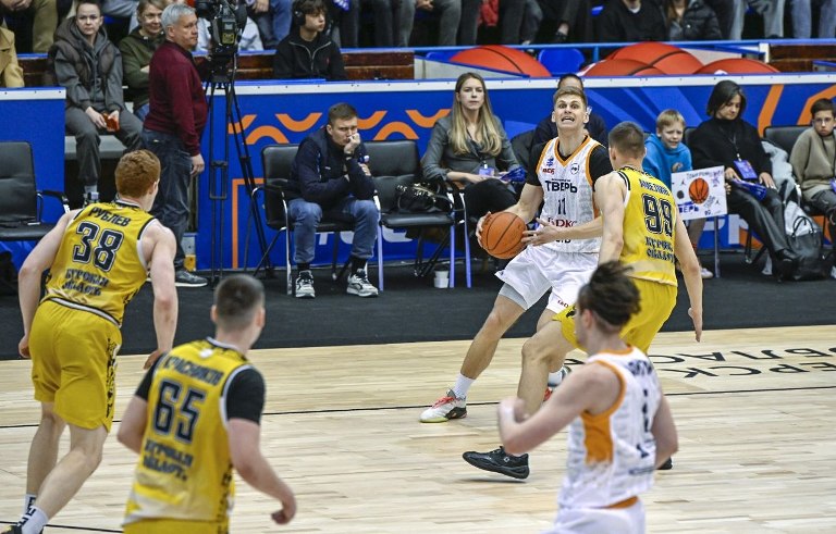 Виталий Королев поддержал тверских баскетболистов на «Финале четырех»