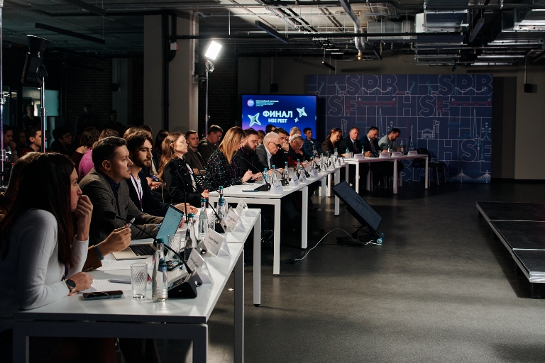 Стартапы находят путь к рынку: эксперты «Ростелекома» оценили молодежные проекты на HSE Fest 2026