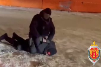 У сотрудника ФСБ в Тверской области пытались выкупить мигрантов