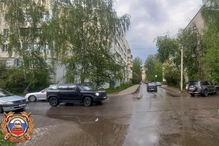 Неосторожный выезд на перекресток спровоцировал ДТП в Твери