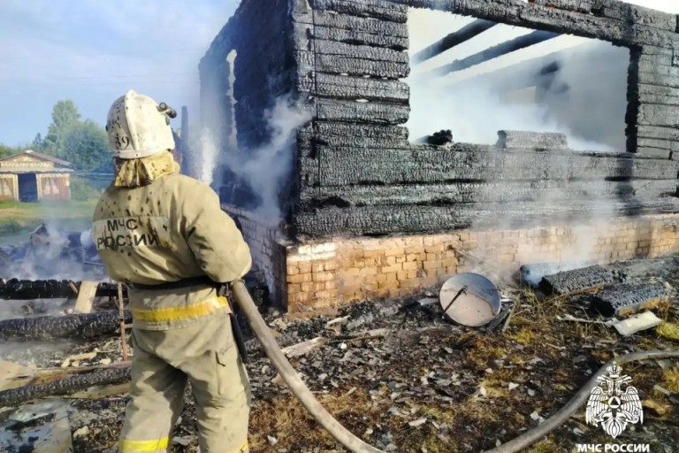 В Тверской области две женщины пострадали при пожаре в жилом доме