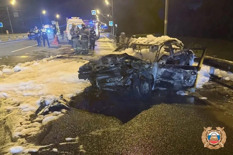 Автомобиль сгорел после ДТП в Тверской области, водитель погиб