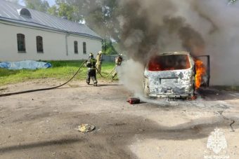 С Тверской области сгорел дотла автомобиль С Тверской области сгорел дотла автомобиль
