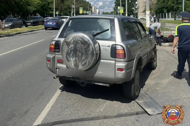 В Твери пассажир мотоцикла пострадал в ДТП
