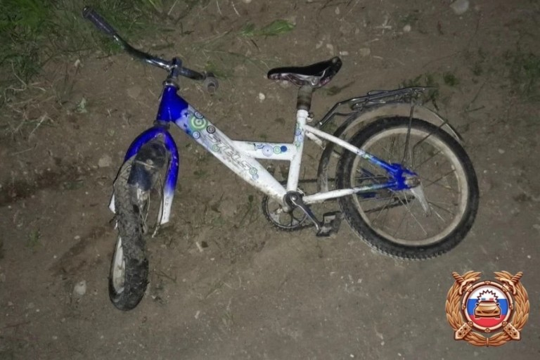 В Тверской области 14-летний мотоциклист сбил 5-летнего велосипедиста