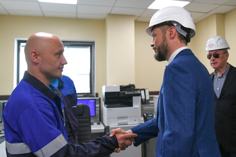 Виталий Королев посетил крупнейшее агропромышленное предприятие Тверской области