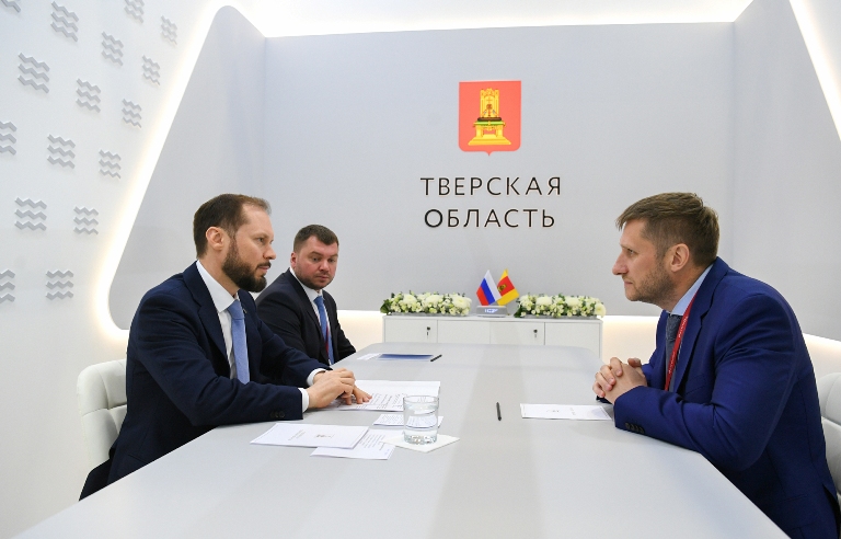 ПМФЭ-2026: Виталий Королев подписал соглашения по развитию социально значимой инфраструктуры