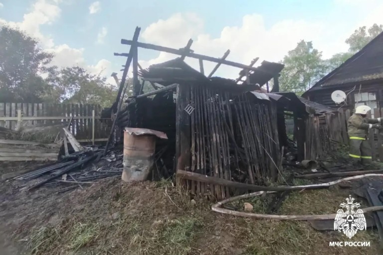 В Тверской области сгорела баня