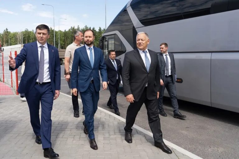 Виталий Королев обсудил с "Автодором" обход Конаково и мост вместо переправы в Дубну