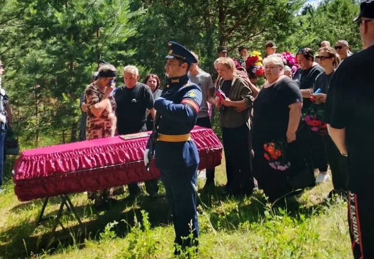 В Тверской области похоронили мобилизованного сержанта, погибшего на СВО