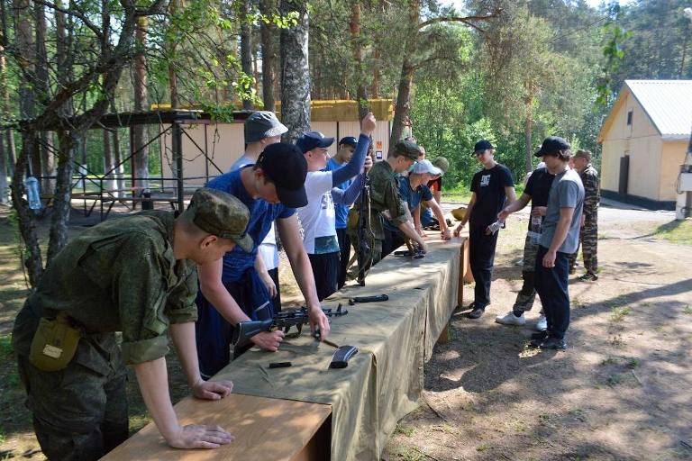 В школах Тверской области долю военной подготовки увеличат до 50%