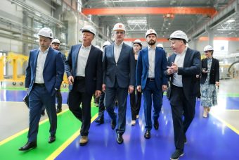 Александр Новак и Виталий Королев посетили предприятие «ТверьКанатДор» Александр Новак и Виталий Королев посетили предприятие «ТверьКанатДор»