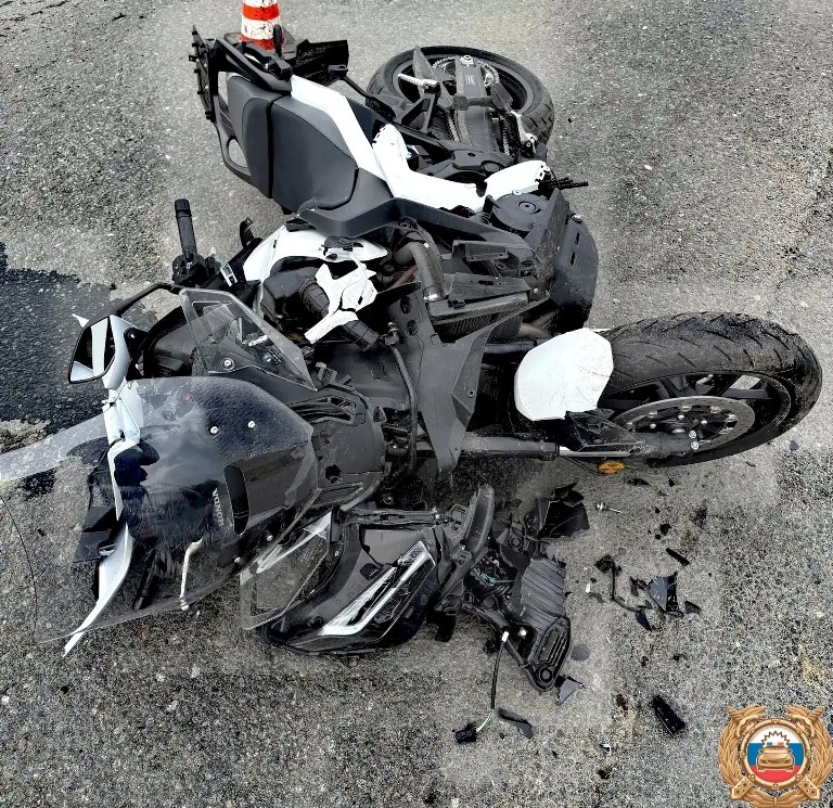 В Твери мужчина приобрел мотоцикл Honda и попал на нем в ДТП