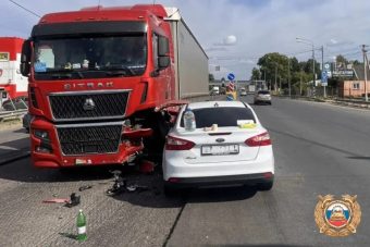 Два человека пострадали в тройном ДТП на М-10 под Тверью Два человека пострадали в тройном ДТП на М-10 под Тверью