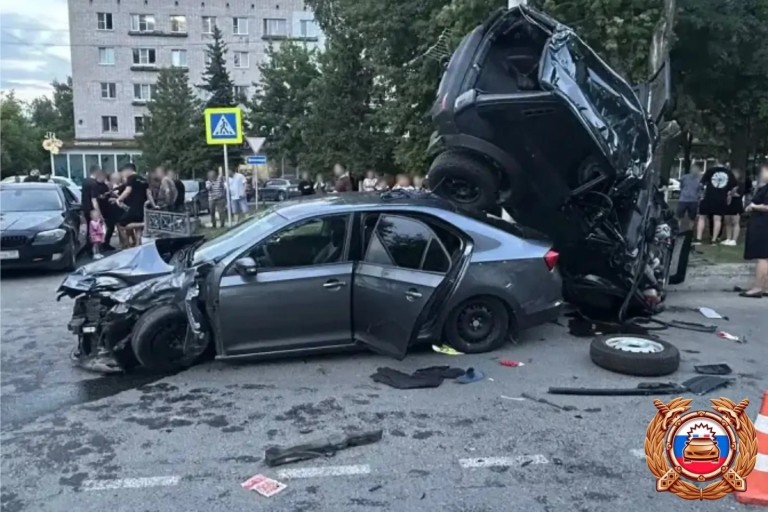 Четыре человека, включая двоих детей, пострадали в ДТП в Тверской области