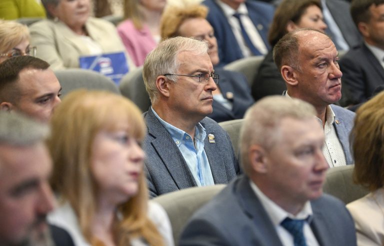 "Единая Россия" поддержала выдвижение Виталия Королева на пост губернатора Тверской области
