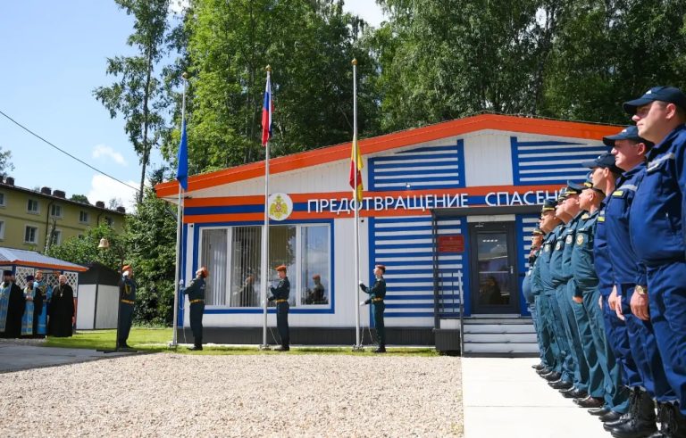 Виталий Королев и глава МЧС открыли 2 новых отделения ГИМС