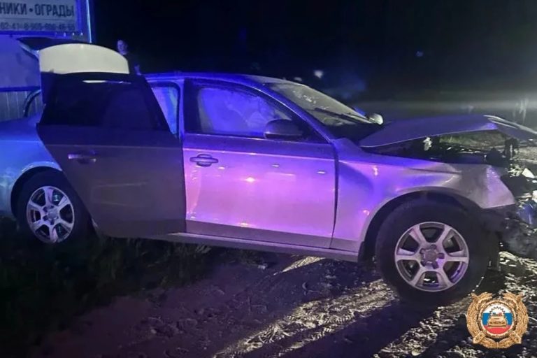 В Тверской области водитель пострадал в ДТП