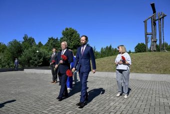 Виталий Королев почти память сожженной фашистами деревни в Тверской области Виталий Королев почти память сожженной фашистами деревни в Тверской области