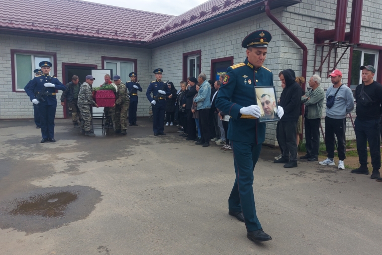 В Тверской области простились с гвардии ефрейтором, павшим смертью храбрых на СВО